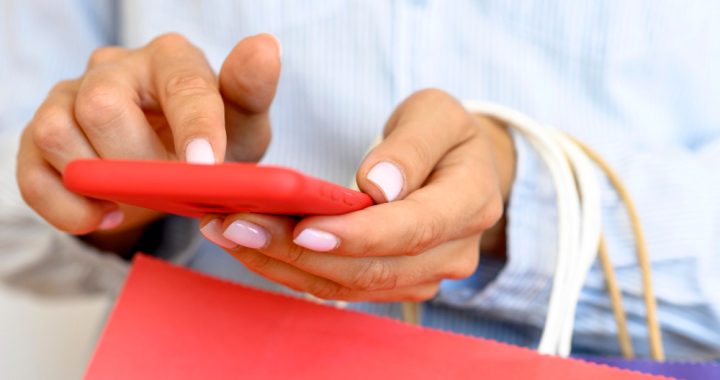 Kit completo per la ricostruzione unghie gel: Quali sono le tendenze digital del momento?